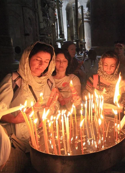 Kadınlarla Mumlar Tapınağın Rabbinin Jerusalem Srail — Stok fotoğraf