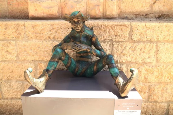 Sculptures Modern Israeli Sculptors Streets Jerusalem Israel Sculpture Sitting Jester — Stock Photo, Image