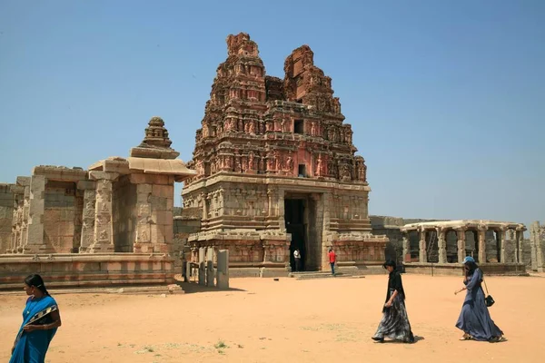 Templo Virupakshi Templo Hindu Dedicado Shiva Localizado Hampi Nas Margens — Fotografia de Stock