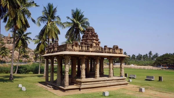 Een Van Vele Hindoe Godheid Aanbidding Ceremonies Hampi Karnataka India — Stockfoto