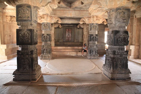 Kompleks Ruin Licznych Świątyń Dawnej Stolicy Hinduskiego Imperium Vijayanagara — Zdjęcie stockowe