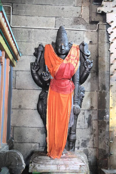 Ekambaranathar寺院はシヴァ神に捧げられたヒンズー教の寺院です 崇拝は5つの要素 パンチャブータスタラス またはPrithviの特定の要素に関連付けられています カンチプル タミル ナードゥ州 インド — ストック写真