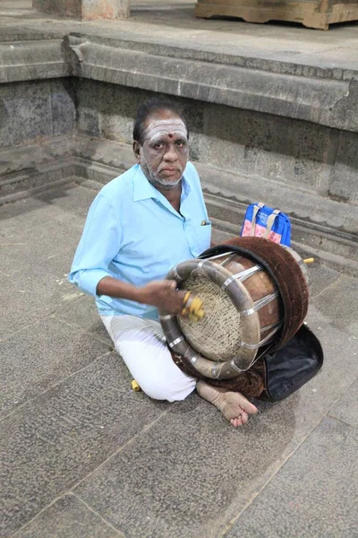 安曼Kamakshi圣殿 Shiva Parvati 充满渴望的眼睛 的妻子的一种形式 在Kanchipuram Parvati被尊崇为Kamaksha 爱情女神 坎齐普拉姆最古老的主要寺庙之一 — 图库照片