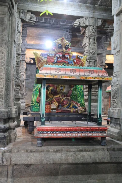 卡玛克什安曼圣殿 湿婆帕瓦蒂的妻子 充满渴望的眼睛 的一种形式 在Kanchipuram Parvati被尊崇为Kamaksha 爱情女神 坎齐普拉姆最古老的主要寺庙之一 — 图库照片