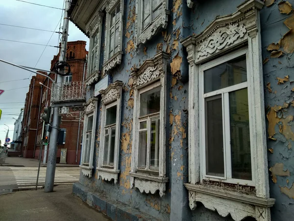 Фасад Старого Деревянного Дома — стоковое фото