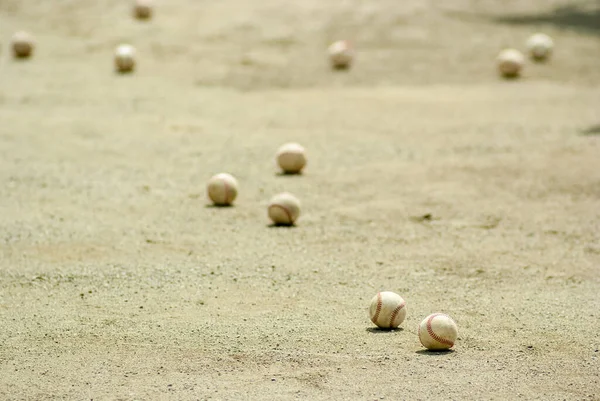 Palloni Baseball Multipli Rotolati Terra Dopo Attività Del Club Pratica — Foto Stock