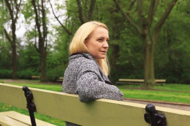 Güzel sarışın kadın 45 yaşında Şehir Parkı.