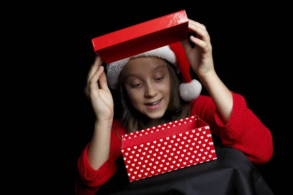 Feliz Navidad Una Joven Con Suéter Rojo Sombrero Papá Noel — Foto de Stock