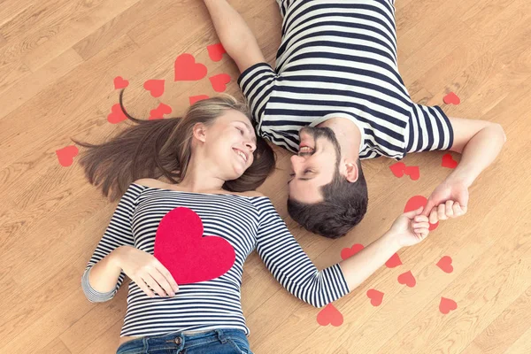 Felice Coppia San Valentino Sdraiato Sul Pavimento Guardarsi Altro Vista — Foto Stock