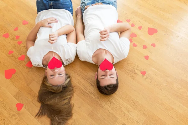 Vista Dall Alto Della Giovane Coppia Felice Sorridi Guarda Macchina — Foto Stock