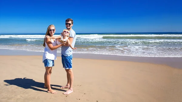 Feliz férias em família ! — Fotografia de Stock