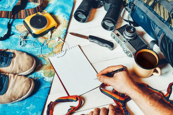 Bovenaanzicht Van Traveler Accessoires Essentiële Vakantie Artikelen Travel Avontuur Hiking — Stockfoto