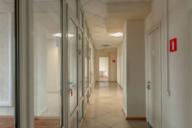 iç ticari kira için boş ofis alanı