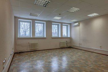 iç ticari kira için boş ofis alanı