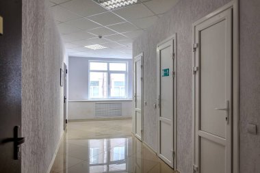 iç ticari kira için boş ofis alanı