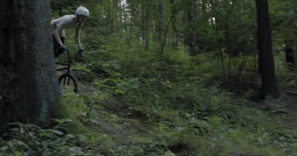 MTB bmx pyörä katu äärimmäinen pyöräily — kuvapankkivideo