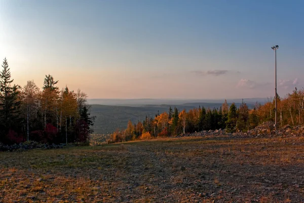 Herfst Landschap Uitzicht Vanaf Top Van Berg Naar Het Kleurrijke — Stockfoto