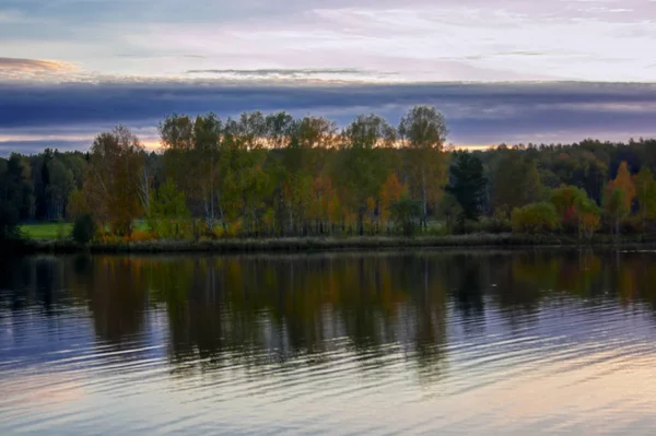 Hösten Landskap Solnedgång Skogen Vid Sjön — Stockfoto