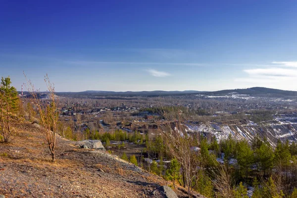 Vue de la carrière et de l'ancienne mine depuis la plateforme d'observation — Photo