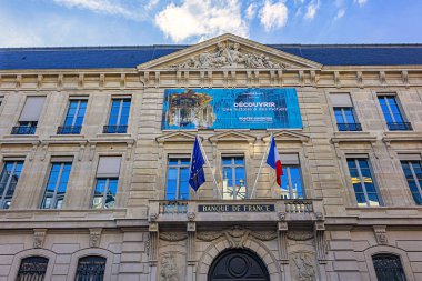 Paris, Fransa - 15 Eylül 2018: Paris 'teki Bank of France (Bank de France, 1880) binaları. Merkezi Paris 'te bulunan Fransa Bankası..