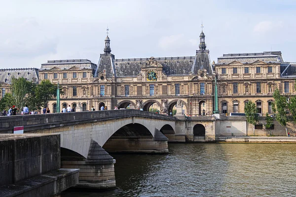 Παρίσι Γαλλία Μαΐου 2018 Διάσημο Μουσείο Του Λούβρου Από Τον — Φωτογραφία Αρχείου