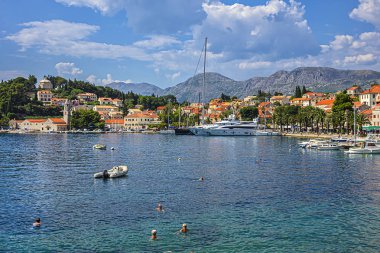 Hırvatistan 'ın Cavtat kenti - 22 Haziran 2019: Hırvatistan' ın güneyindeki Konavle bölgesinde, Dubrovnik 'ten sadece 20 kilometre uzaklıktaki Cavtat ve Liman kentinin resimli seti.