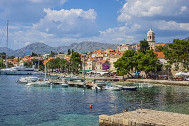 Hırvatistan 'ın Cavtat kenti - 22 Haziran 2019: Hırvatistan' ın güneyindeki Konavle bölgesinde, Dubrovnik 'ten sadece 20 kilometre uzaklıktaki Cavtat ve Liman kentinin resimli seti.