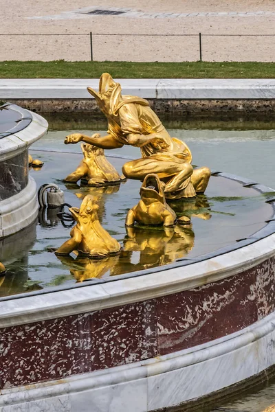 Versailles Francia Maggio 2019 Frammento Della Fontana Latona Nel Palazzo — Foto Stock