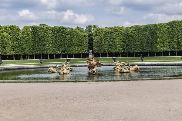 Versailles França Maio 2019 Detalhe Fonte Dragão Palácio Versalhes Castelo — Fotografia de Stock