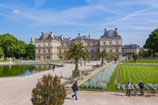 París Francia Mayo 2019 Pintoresca Vista Del Jardín Luxemburgo Jardín —  Fotos de Stock