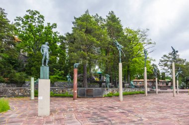 İsveç, Stockholm - 13 Haziran 2017: Dünyaca ünlü heykeltıraş Carl Milles 'in Millesgarden Parkında yaptığı çeşitli heykeller. 