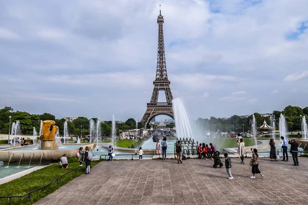 Париж Франция Мая 2018 Года Прекрасные Фонтаны Бассейны Садах Тракадеро — стоковое фото