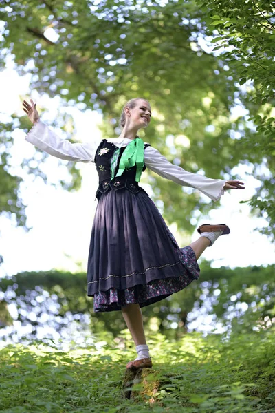 Slovakya folkloru. Geleneksel kıyafet.