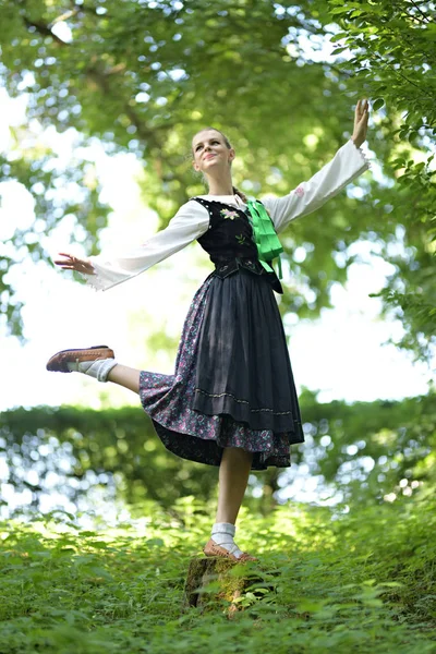 Slovakya folkloru. Geleneksel kıyafet.