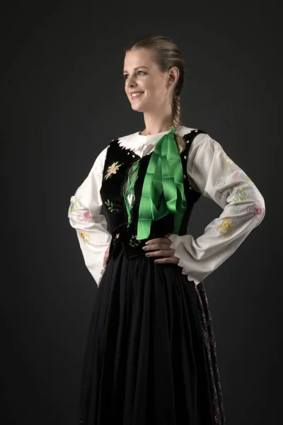 Eslovaquia Folklore Bailarina Mujer — Foto de Stock