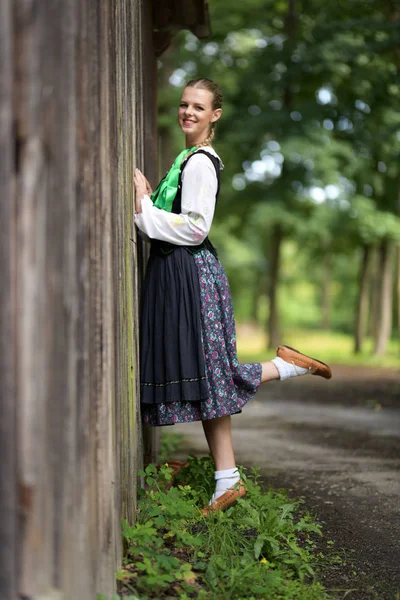 Slowaakse Folklore Danser Vrouw — Stockfoto
