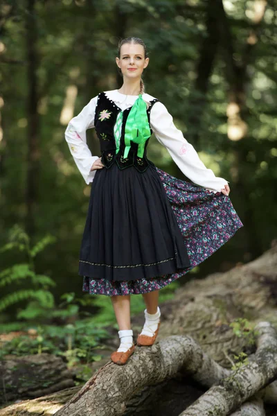 Slowaakse Folklore Danser Vrouw — Stockfoto