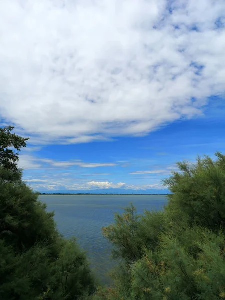 Hermosa Vista Del Lago Las Montañas —  Fotos de Stock