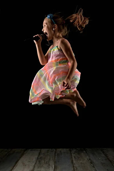 Little Girl Performing Microphone Studio — Stock Photo, Image