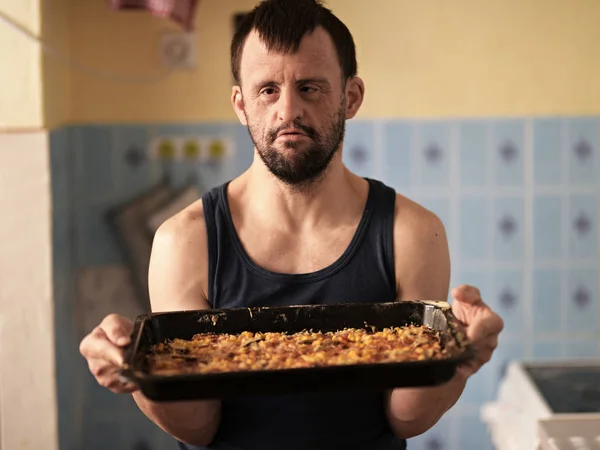 Syndrome Man Home Made Pizza — Stock Photo, Image