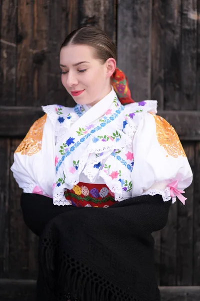 Slovakisk Folklore Traditionell Dräkt — Stockfoto