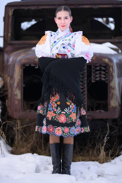 Slovaakse Folklore Traditioneel Kostuum — Stockfoto