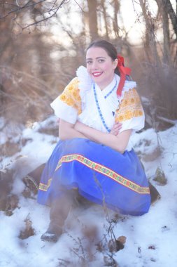 Slovak folklor. Geleneksel kostüm. Slovakça kız 