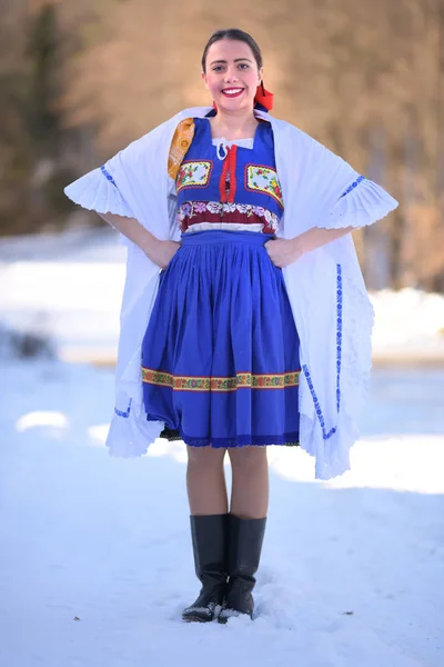 Slovakiska Folklore Traditionell Dräkt Slovakiska Flicka — Stockfoto