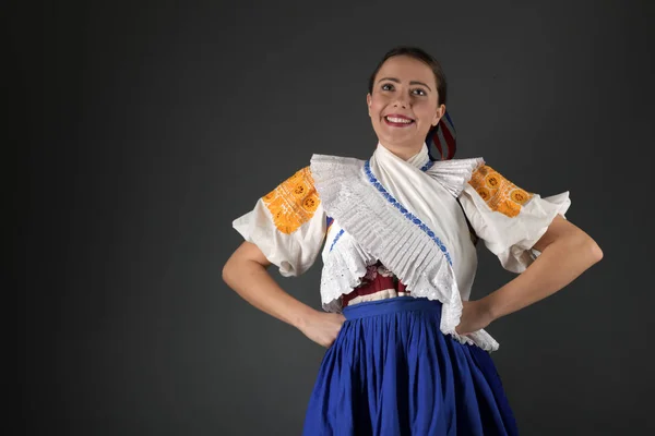 Folclore Eslovaco Traje Tradicional Menina Eslovaca — Fotografia de Stock