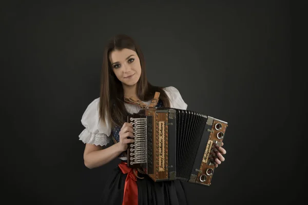 Jonge Mooie Slovak Vrouw Traditioneel Kostuum — Stockfoto
