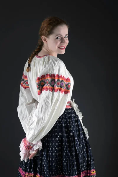 Jeune Belle Femme Slovaque Robe Traditionnelle Folklorique Slovaque — Photo