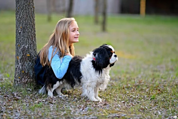 Little Girl Walking Here Dog — Stock Photo, Image