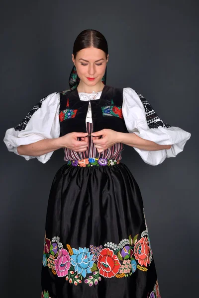 Slowakische Folklore Slowakisches Folklore Mädchen Studioporträt — Stockfoto