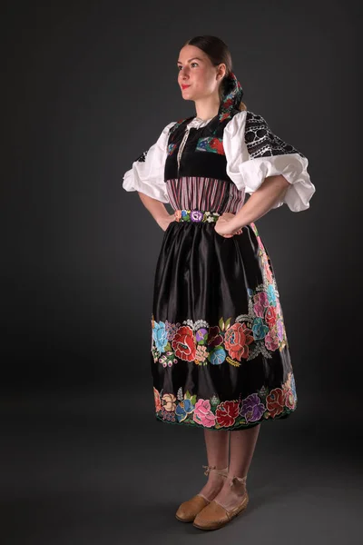 Slovakiska Folklore Slovakisk Folklore Flicka Studio Porträtt — Stockfoto